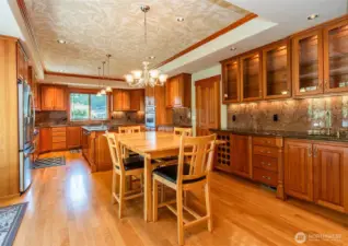 Cherry Cabinets & Soaring Ceilings
