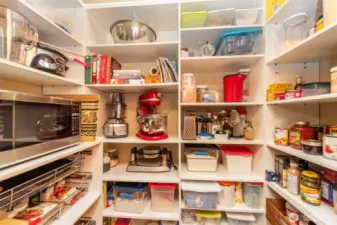 Walk-in Pantry Between Kitchen & Dining