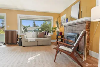 Living room of 130