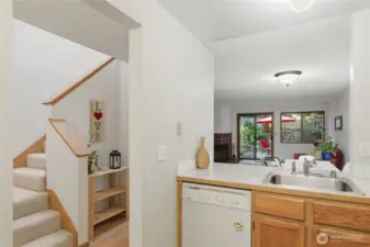 entry from kitchen to hallway