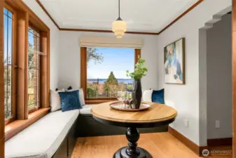 Cute seating area with built in bench & VIEWS