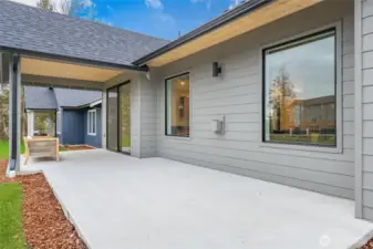 Photos shown are of a similar floor plan previously built in a different neighborhood (The Ridge in Blaine). Finishes and features may vary. Some items pictured reflect buyer-selected upgrades which are not included in the base price and may be added at an additional cost.