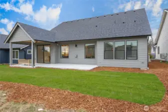 Photos shown are of a similar floor plan previously built in a different neighborhood (The Ridge in Blaine). Finishes and features may vary. Some items pictured reflect buyer-selected upgrades which are not included in the base price and may be added at an additional cost.
