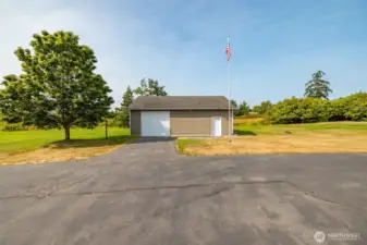 More than 1,000 sqft outbuilding