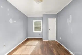 Downstairs bedroom.