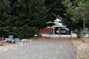 Rear parking with gate and alley access