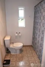 Full bathroom