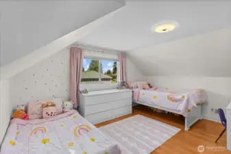 2nd bedroom upstairs