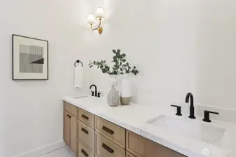 Primary Ensuite Bath