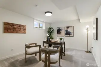 Den/Office/5th Bedroom