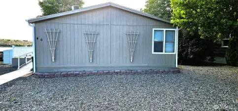 Super easy maintenance yard