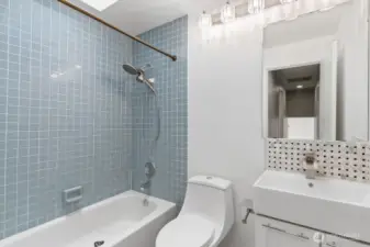 Full bath upper floor