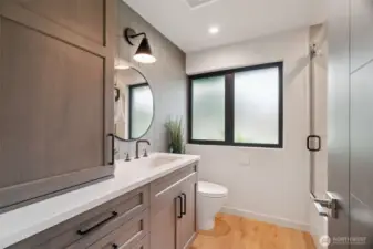 Main level bath.