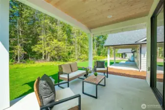 Photos shown are of a similar floor plan previously built in a different neighborhood (The Ridge in Blaine). Finishes and features may vary. Some items pictured reflect buyer-selected upgrades which are not included in the base price and may be added at an additional cost.