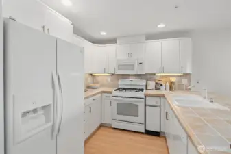 All appliances included.