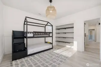 Photos represent neutral colors that can be changed to at buyers request / depending on the offer