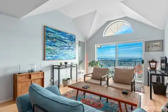 This top floor unit has vaulted ceilings and great windows.