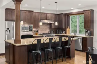 Wow! Check out the Kitchen!!