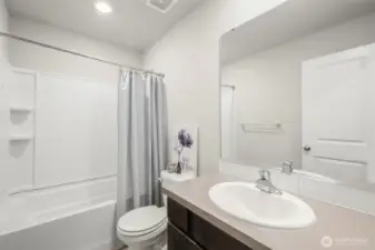 Upstairs bathroom for secondary bedrooms