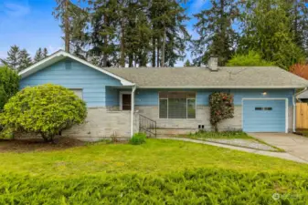 Lots to love in this charming mid-century rambler on a nice large fenced lot. Great location for commuting and near Hawk's Prairie shopping and restaurants.
