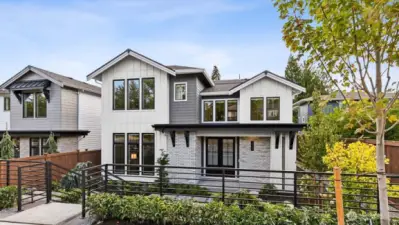 Beautiful new home located minutes from Downtown Kirkland, and a few blocks from Heritage Park & Lake Washington.  Ten-foot ceilings on the main level showcase an airy & open layout in addition to spacious bedrooms each with en- suite baths.