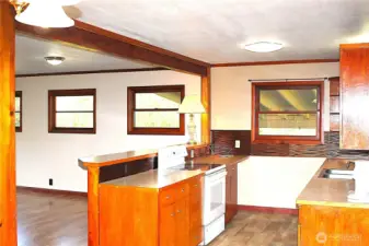 -- lots of windows to--