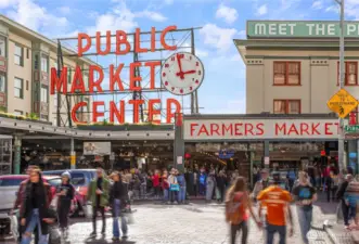 Iconic Seattle just outside your door!