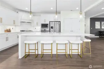 Island seating for 6 stools!