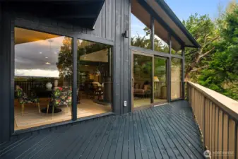 Wraparound view deck off kitchen and living room