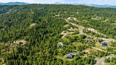 Aerial view of Skyline Ridge and homesite