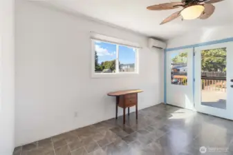 Newer door, fan, window. Plus pet friendly door