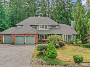 Welcome to Highland Vista where you'll find this beautifully maintained home available for the first time since it was built!