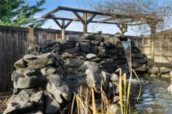Enjoy the fountain & creek from the gazebo
