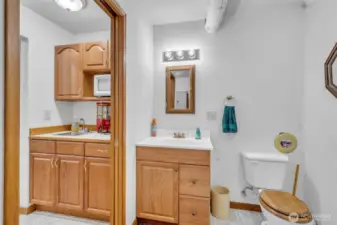 Extra .75 Bathroom