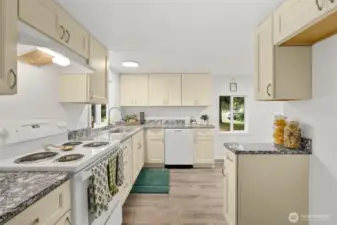 New stove and dishwasher.