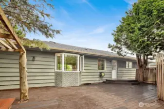 Large back deck, great for entertaining.