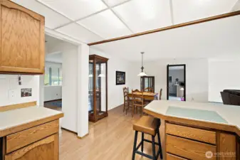 Breakfast bar to the right, coffee bar to the left!