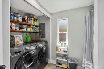 Laurdry Room/Main Floor Bathroom