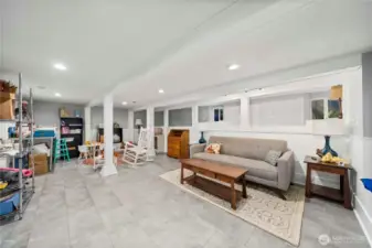 Detached Basement Area