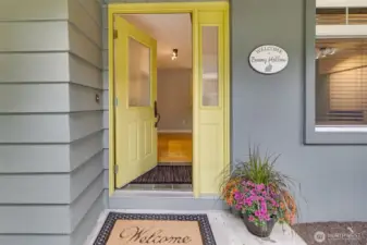 Welcoming approach as you enter this delightful Mid-Century home.