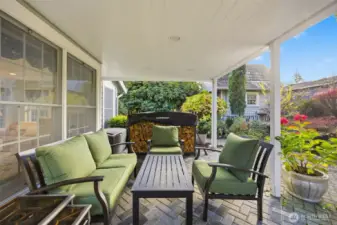 Outdoor covered patio