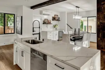 Thoughtful hostess layout