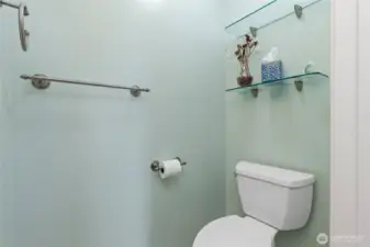 Powder room.