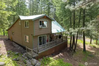 Mazama legal nightly rental. Use between bookings or blackout dates you know you want for yourself.