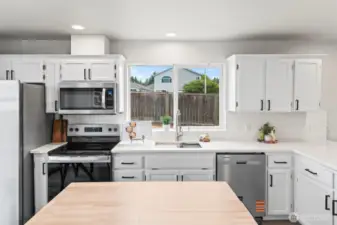Completely updated kitchen!