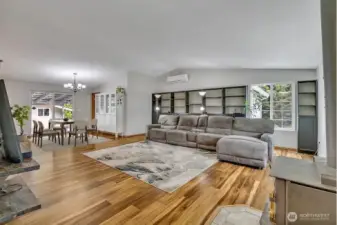 Dining Room Virtually Staged