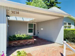3038 Louisiana St, Longview WA 98632 brick front covered patio, mature landscaping, curbs, sidewalks, walkable neighborhood, skylight