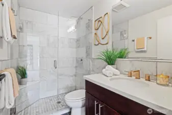 Upstairs bathroom