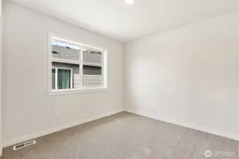 Disclaimer Secondary photos of same floor plan on different lot in different community: Photos are from another Luna, finishes, upgrades, and features may vary.