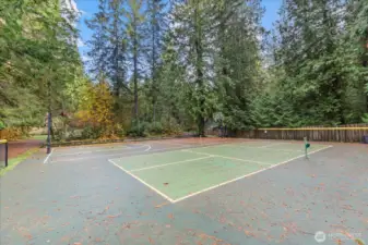 Pickleball and basketball courts just down the hill from the Rocky Draw.